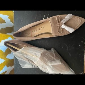 Tan Loafers NWT size 9.5 Narrow/Medium Width
